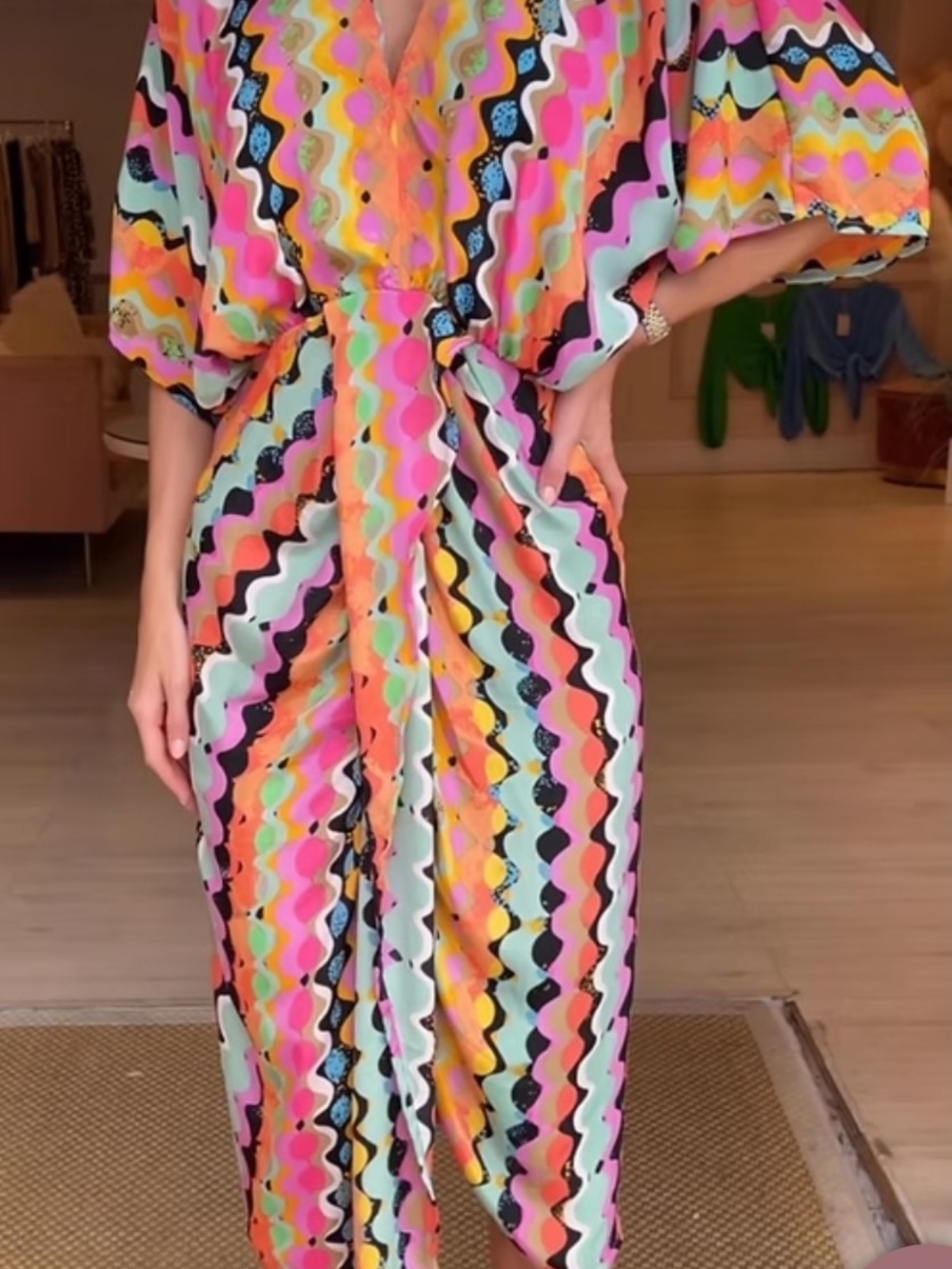 Vibrant Wave-Print Tie-Waist Maxi Dress